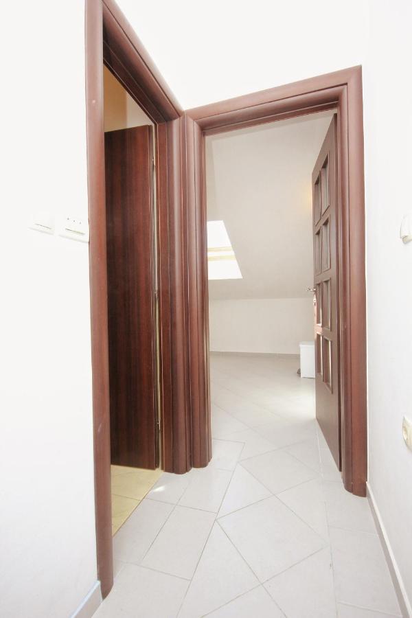 Apartments By The Sea Vlasici, Pag - 9324 Екстериор снимка