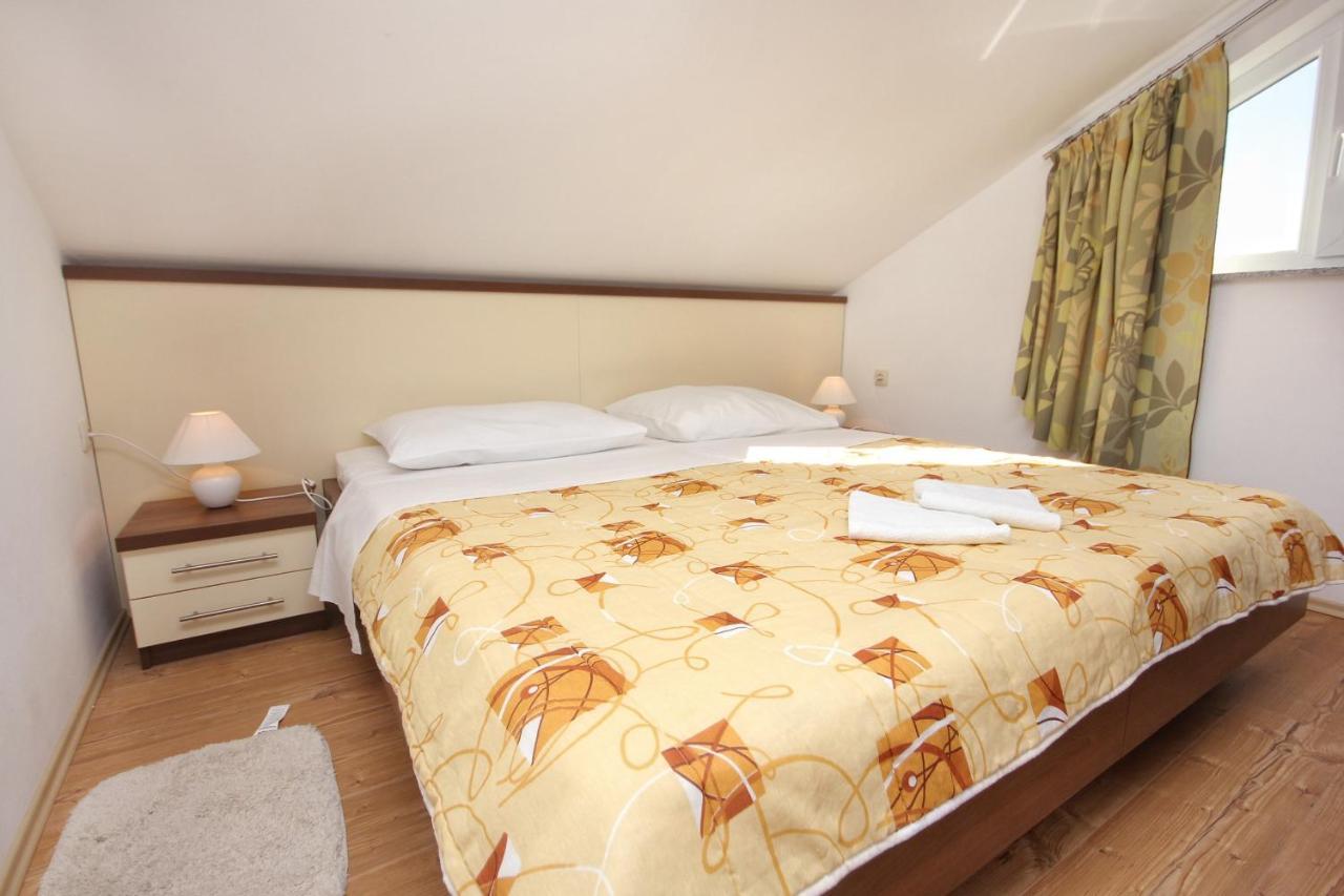 Apartments By The Sea Vlasici, Pag - 9324 Екстериор снимка