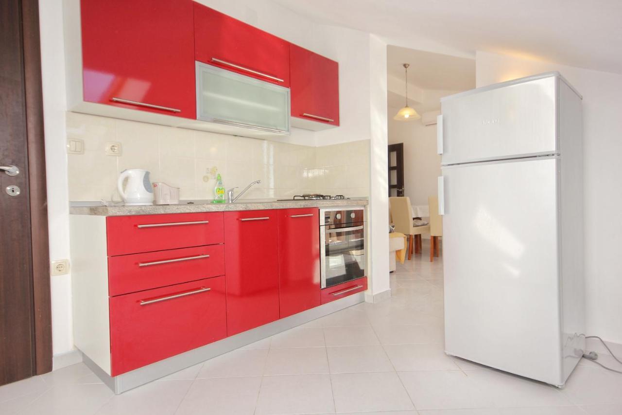 Apartments By The Sea Vlasici, Pag - 9324 Екстериор снимка