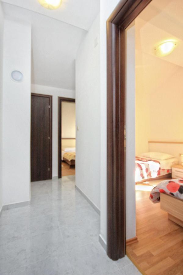 Apartments By The Sea Vlasici, Pag - 9324 Екстериор снимка