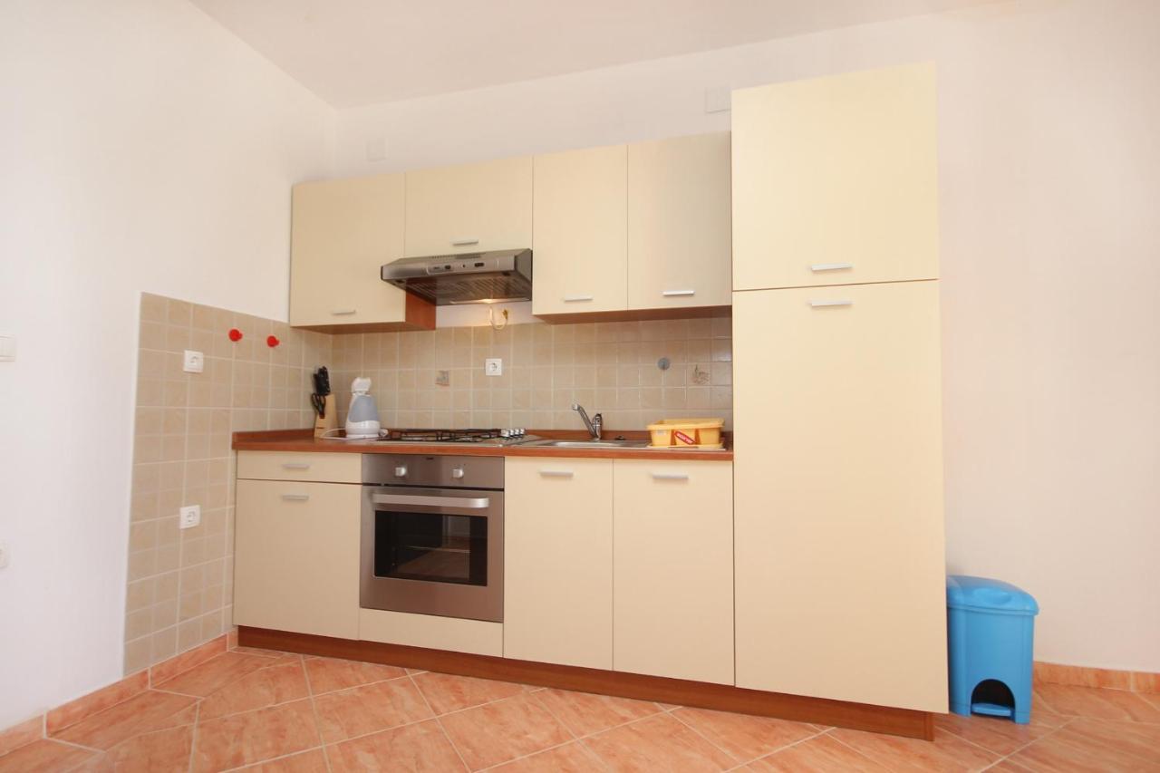 Apartments By The Sea Vlasici, Pag - 9324 Екстериор снимка
