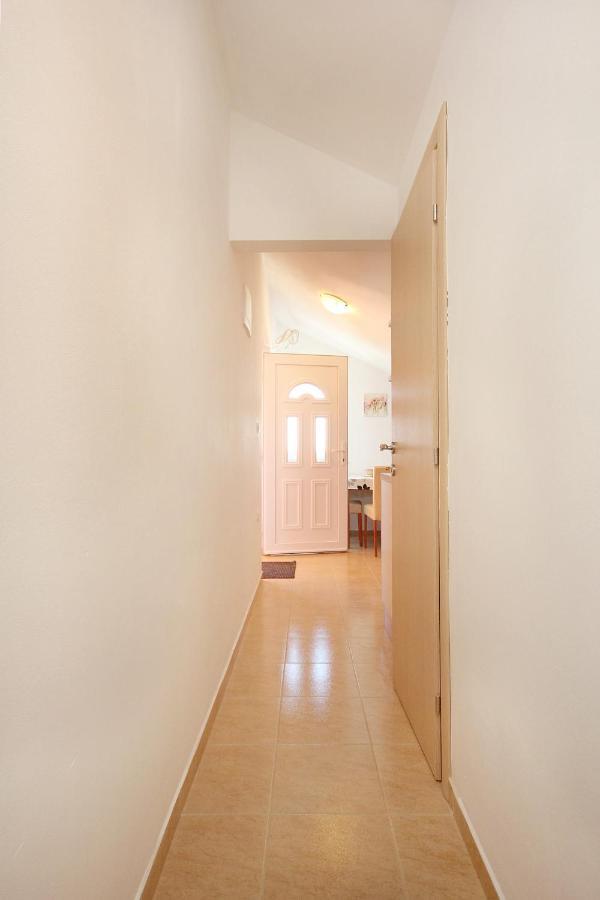 Apartments By The Sea Vlasici, Pag - 9324 Екстериор снимка
