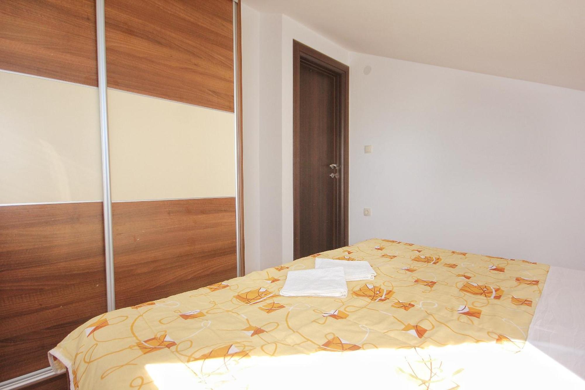 Apartments By The Sea Vlasici, Pag - 9324 Стая снимка