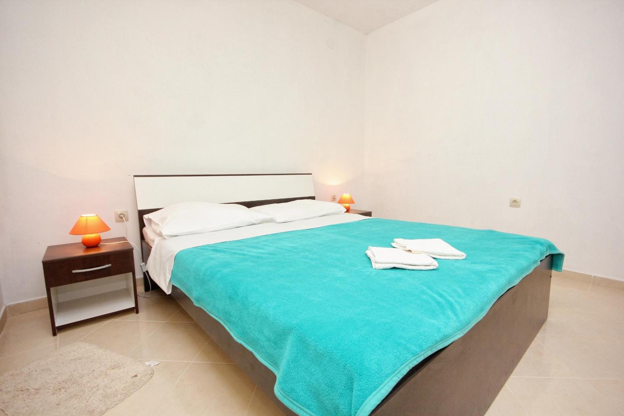 Apartments By The Sea Vlasici, Pag - 9324 Стая снимка